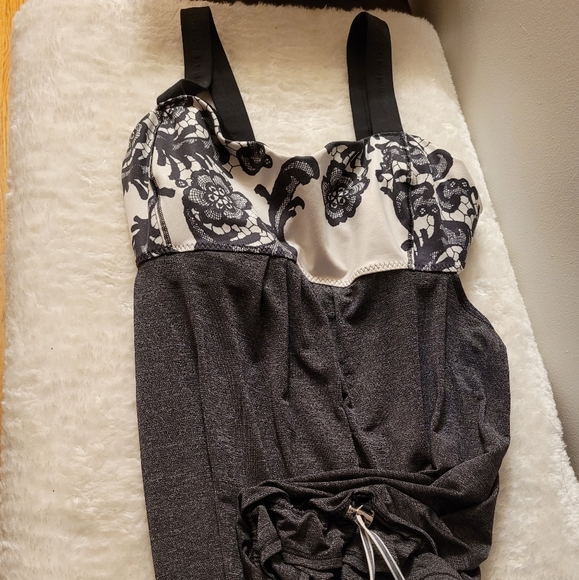 Lululemon Track top 8 - Picture 2 of 5